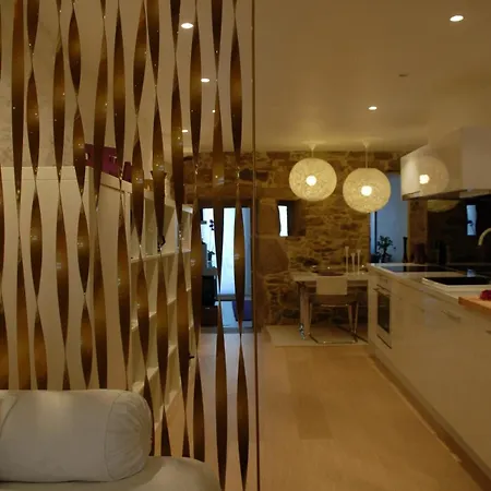 Purple 圣地亚哥－德孔波斯特拉